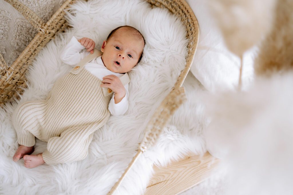 fotografie-nierobisch-babyshooting-neugeborenenshooting-babyfotos-reichenbachfils-plochingen-baltmannsweiler-goeppingen-ebersbach-schorndorf-uhingen-esslingen-reichenbach-weinstadt-winterbach-lorch-nuertingen-wernau