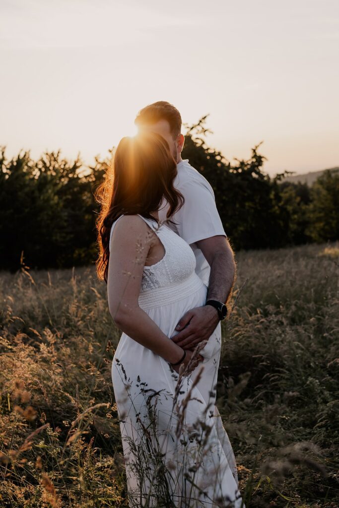 Babybauchfotos, babybauchshooting, Babybauchbilder, Schorndorf, Remstal, Schurwald, Baltmannsweiler, Hohengehren, Reichenbach Fils, Remshalden, Plochingen, Esslingen, Ebersbach Fils