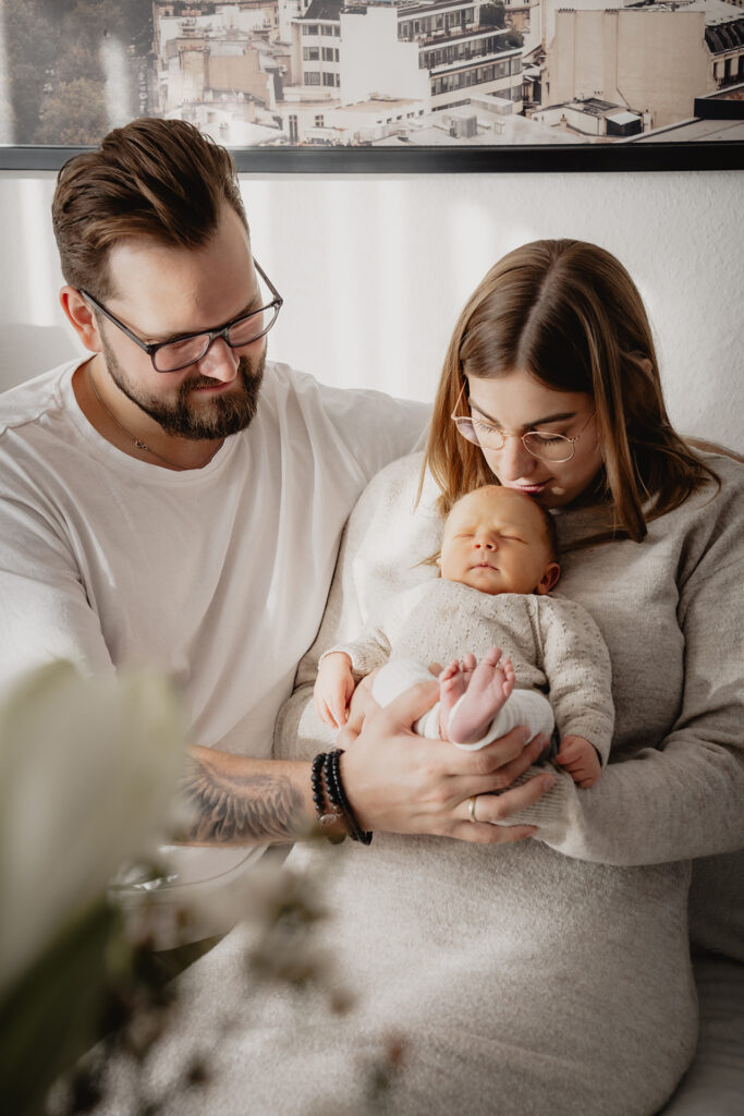 Neugeborenenfotografie, Newbornshooting, Babyshooting, Babyfotos, Baltmannsweiler, Schorndorf, Reichenbach Fils, Ebersbach Fils, Remstal, Schurwald, Nuertingen, Esslingen, Plochingen, natürliche Babyfotos