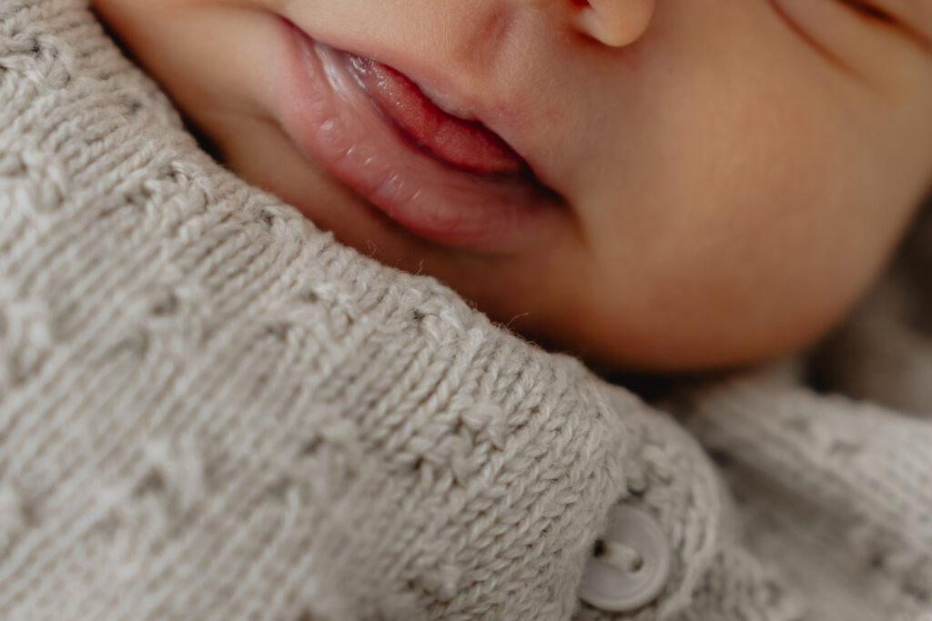 Neugeborenenfotografie, Newbornshooting, Babyshooting, Babyfotos, Baltmannsweiler, Schorndorf, Reichenbach Fils, Ebersbach Fils, Remstal, Schurwald, Nuertingen, Esslingen, Plochingen, natürliche Babyfotos