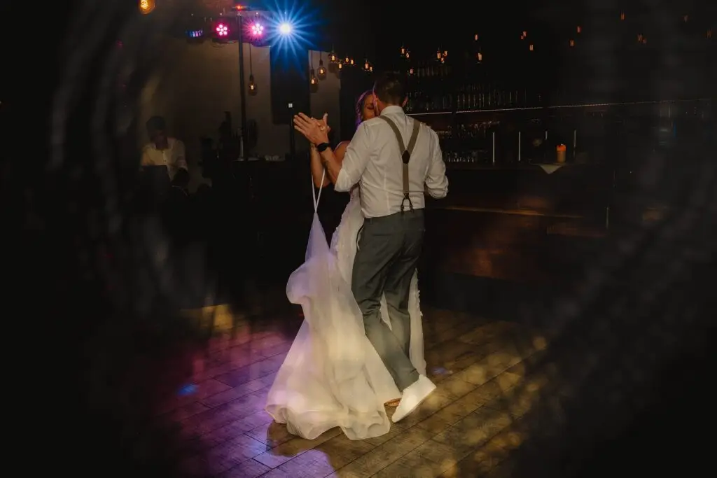 fotografie-nierobisch-hochzeitsfotograf-weddingshooting-hochzeit-fotos-schorndorf-remstal-baltmannsweiler-esslingen9