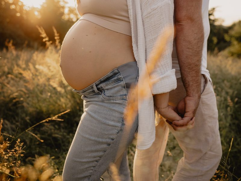 Babybauchfotos, babybauchshooting, Babybauchbilder, Schorndorf, Remstal, Schurwald, Baltmannsweiler, Hohengehren, Reichenbach Fils, Remshalden, Plochingen, Esslingen, Ebersbach Fils